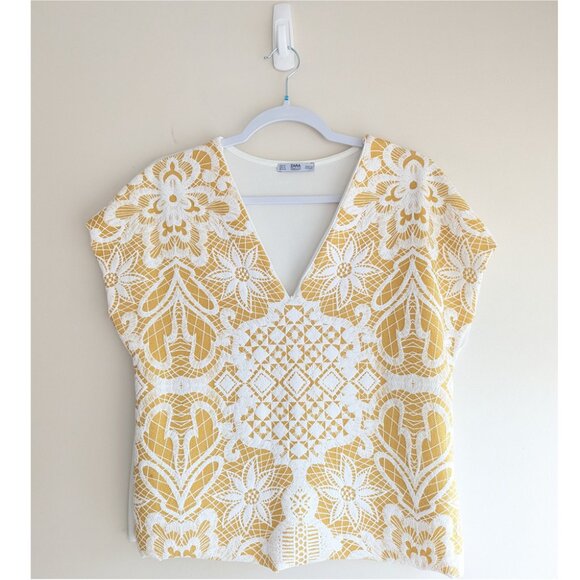 Zara Crochet Lace front short sleeve - Picture 4 of 9